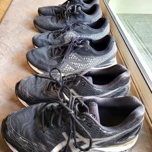 Bundle of Men's Wide Athletic Shoes